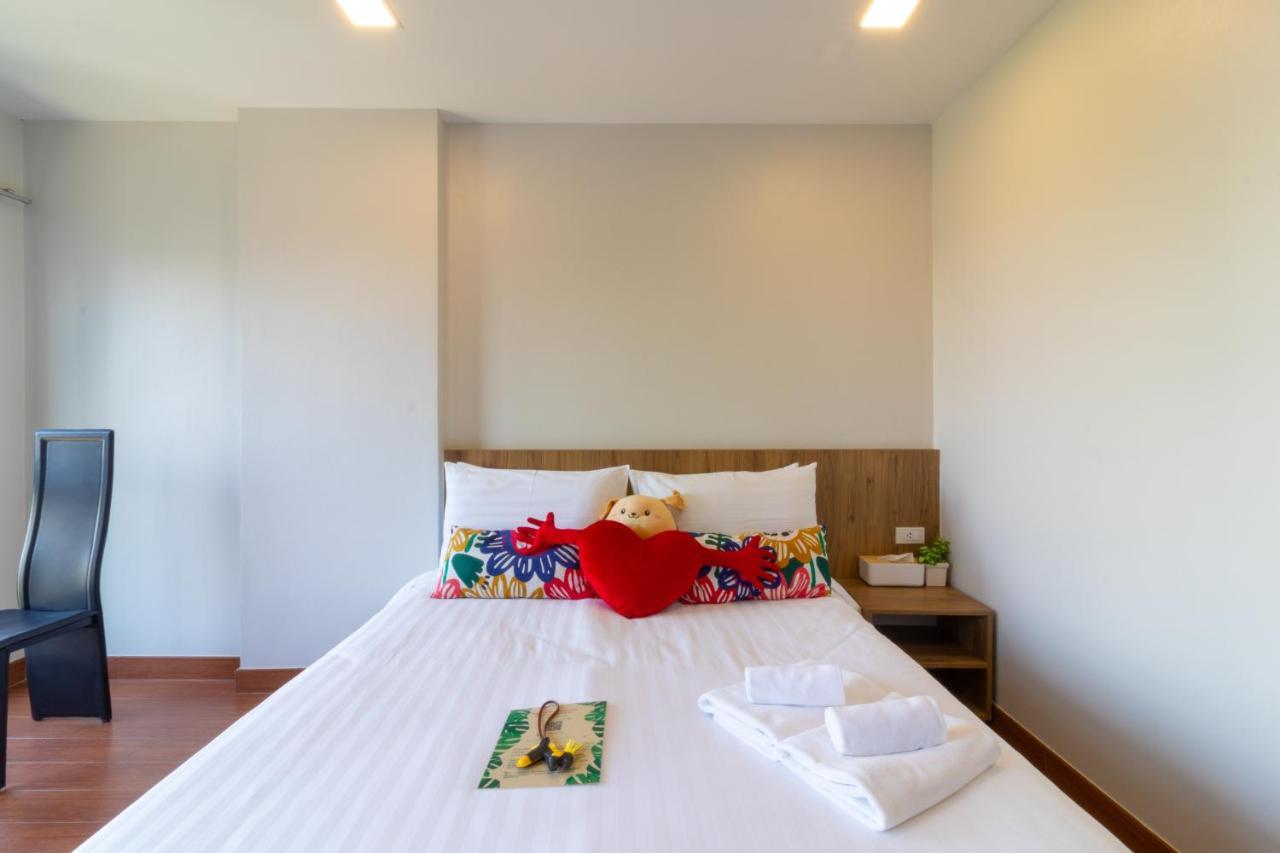 Casa Luxe Hotel And Resident Банкок Екстериор снимка