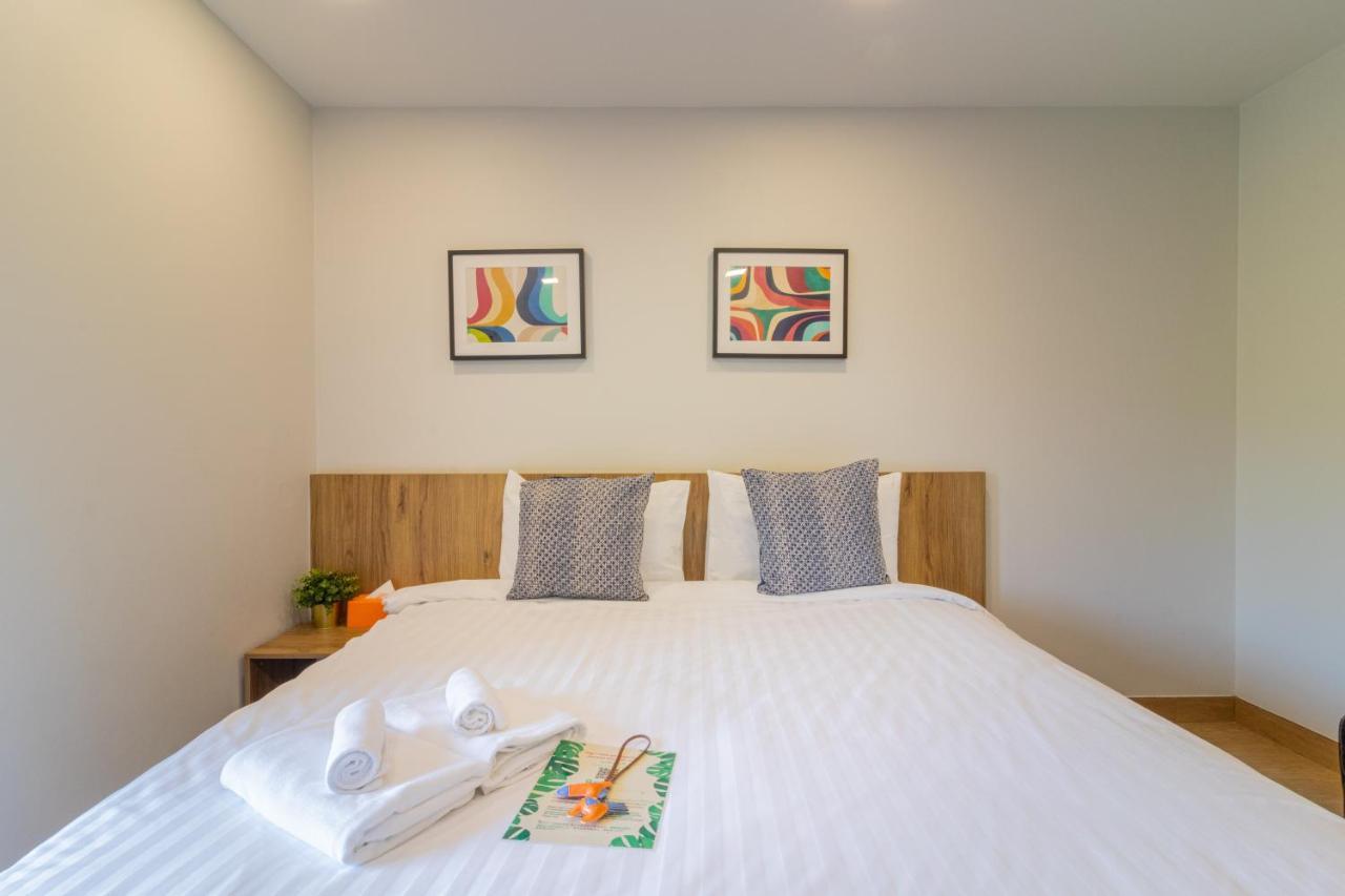 Casa Luxe Hotel And Resident Банкок Екстериор снимка