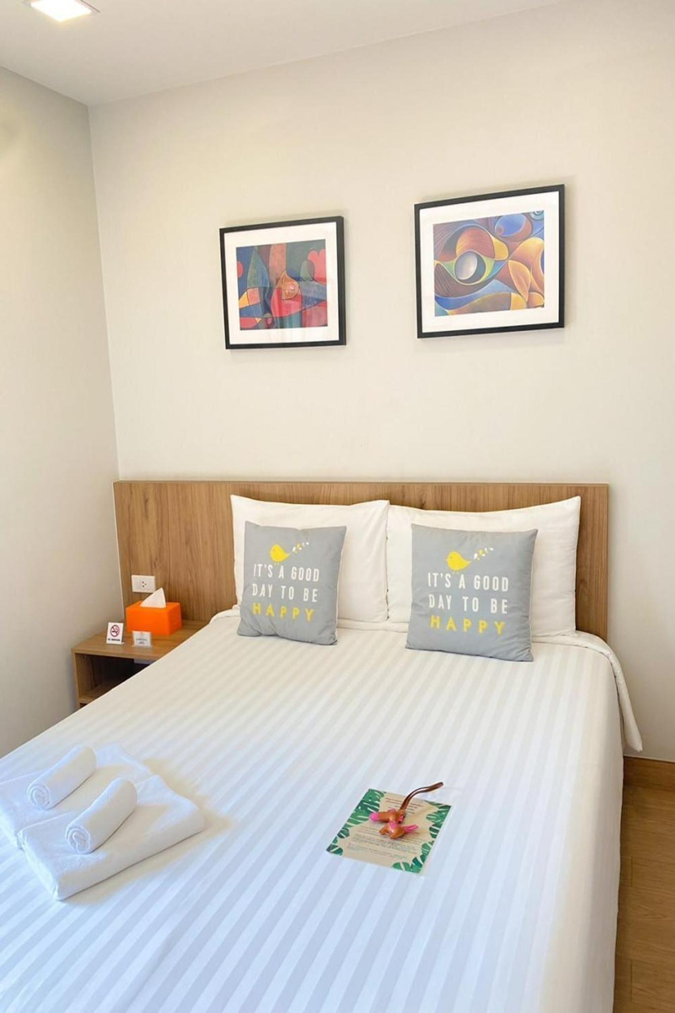 Casa Luxe Hotel And Resident Банкок Екстериор снимка