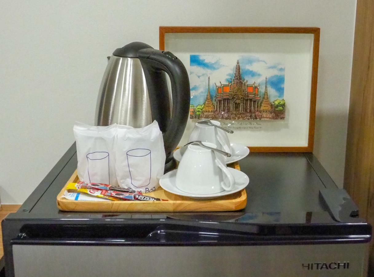 Casa Luxe Hotel And Resident Банкок Екстериор снимка