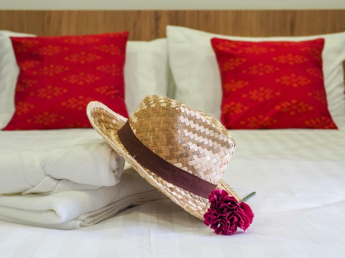 Casa Luxe Hotel And Resident Банкок Екстериор снимка